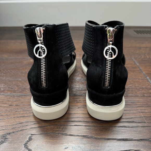 Wishbone Black Perforated Sandals with Rubber Soles - Picture 5 of 9